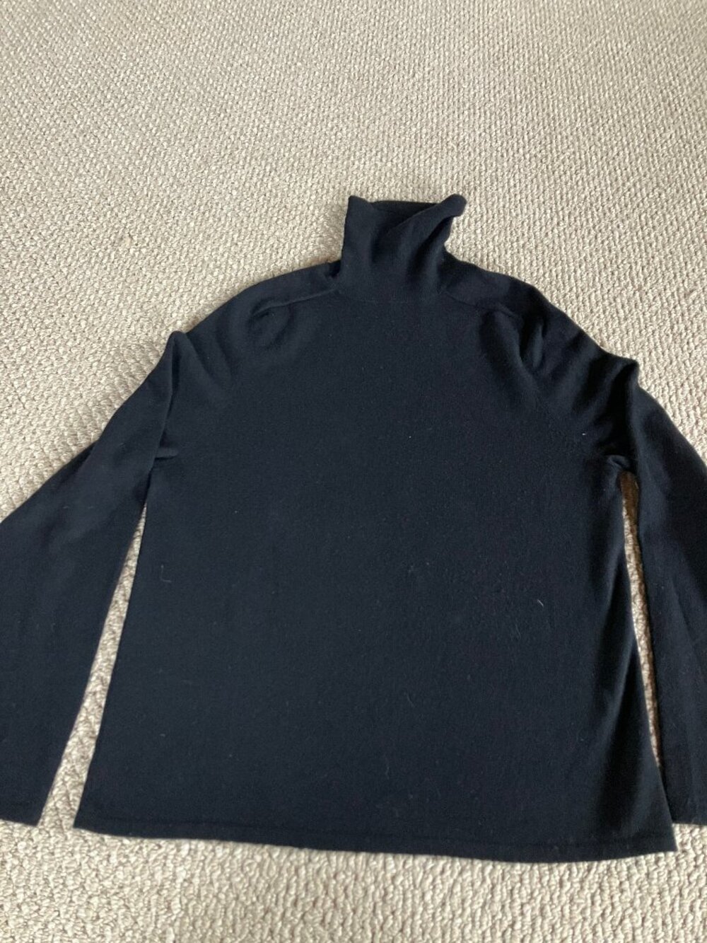 TSE 100% Cashmere Sweater Black Turtleneck size M